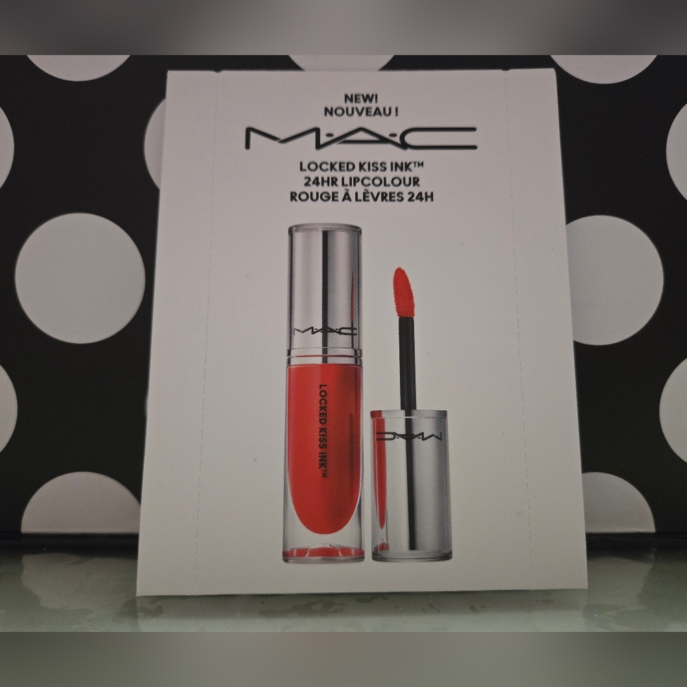 5/$25💄MAC Lip Sampler✨️ - Picture 2 of 2